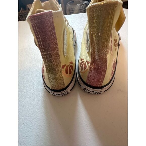 Converse Youth Yellow Citrus Print Chuck Taylor All Star High Top Sneaker Size 3 - Picture 6 of 9